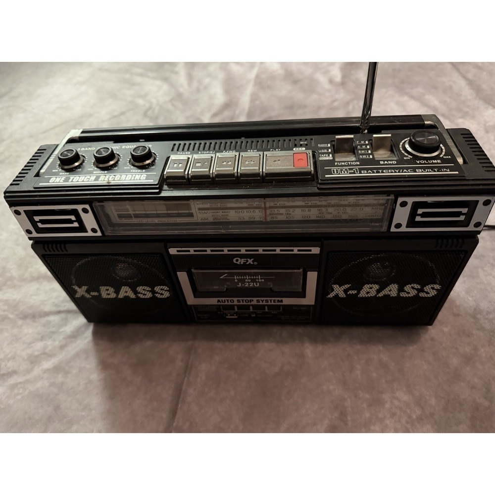 QFX X-BASS J-22U Cassette Player/Recorder AM/FM 4-Band USB SD Black